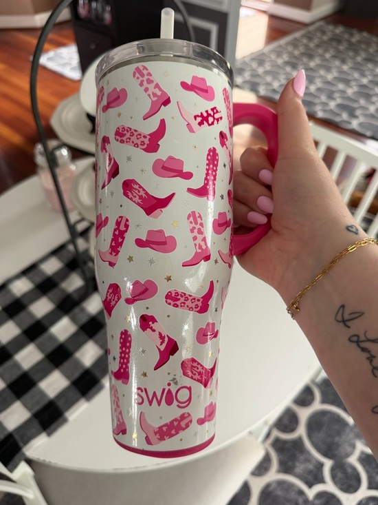Swig Life Other - Swig 40oz Pink Cowboy Boots Travel Tumbler